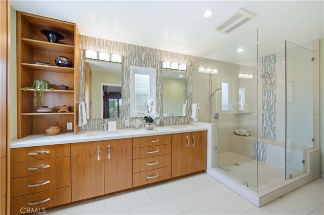 267 Nieto Avenue, Long Beach, CA 90803