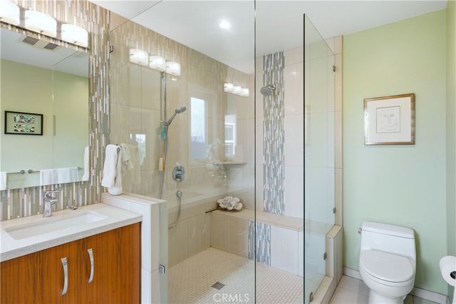 267 Nieto Avenue, Long Beach, CA 90803