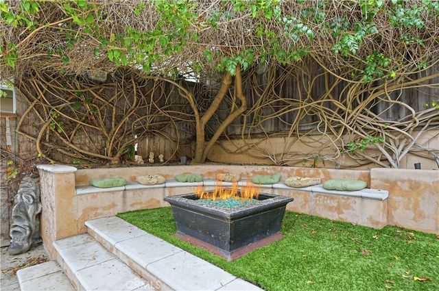 267 Nieto Avenue, Long Beach, CA 90803