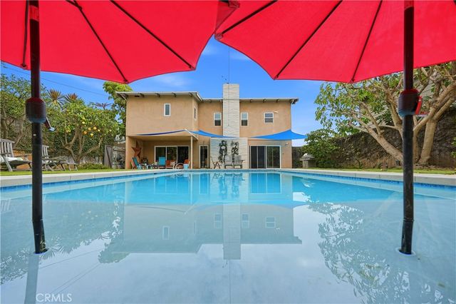 267 Nieto Avenue, Long Beach, CA 90803