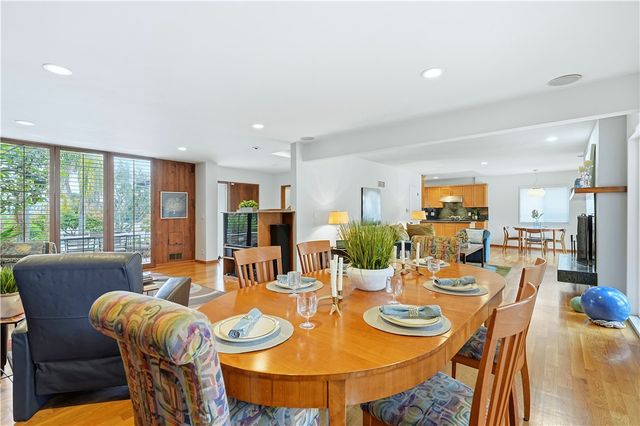 267 Nieto Avenue, Long Beach, CA 90803