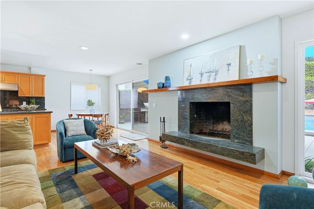 267 Nieto Avenue, Long Beach, CA 90803