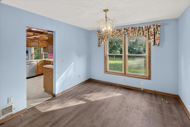9720 Oliver Avenue N, Brooklyn Park, MN 55444