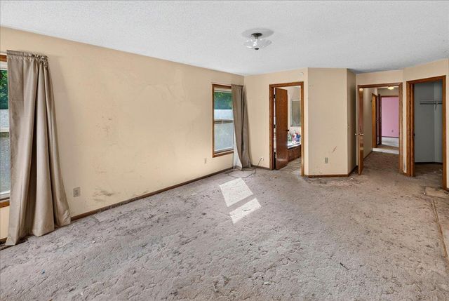 9720 Oliver Avenue N, Brooklyn Park, MN 55444