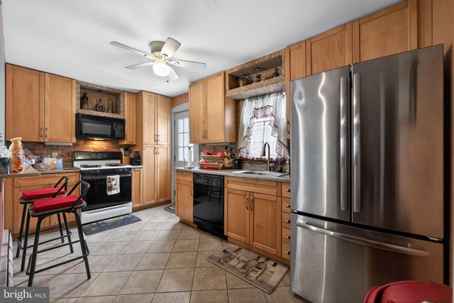 624 E SPRINGFIELD RD, Springfield, PA 19064