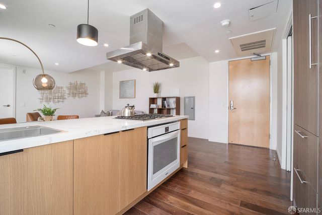 555 Fulton Street 518, San Francisco, CA 94102