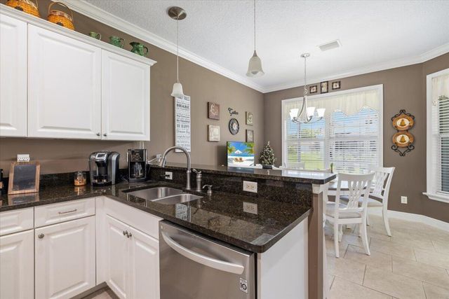 5828 Pine Ridge Circle, Vero Beach, FL 32967