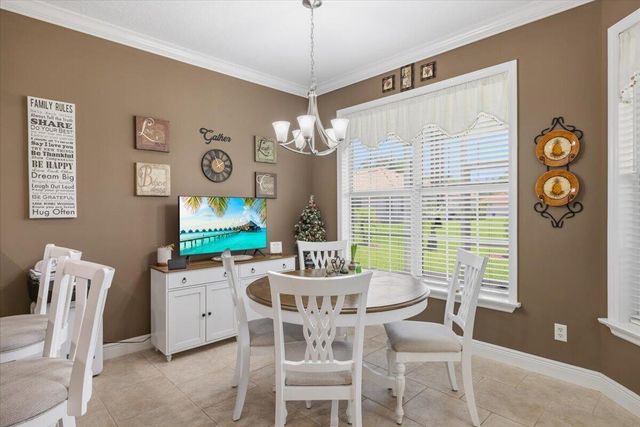 5828 Pine Ridge Circle, Vero Beach, FL 32967