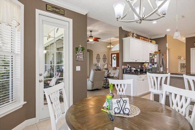 5828 Pine Ridge Circle, Vero Beach, FL 32967