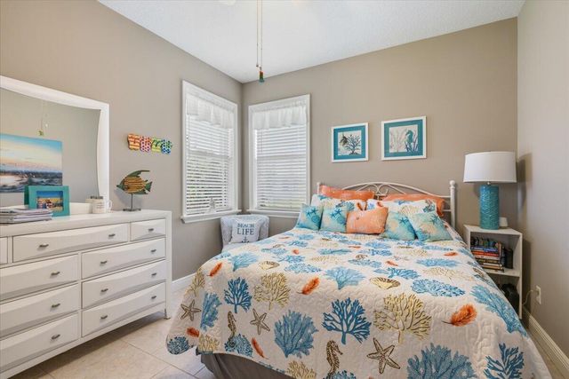 5828 Pine Ridge Circle, Vero Beach, FL 32967