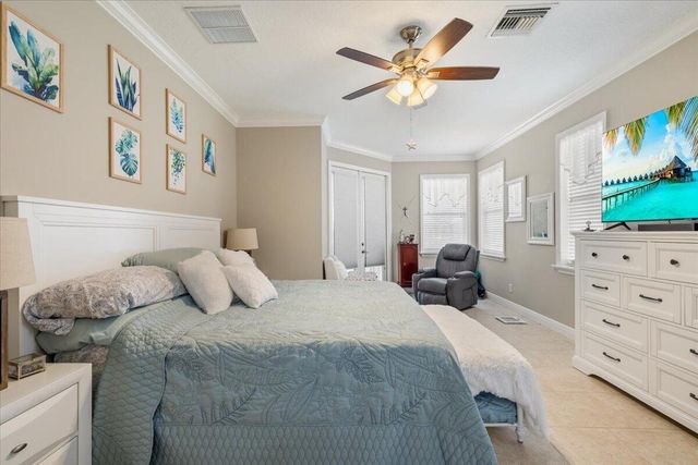 5828 Pine Ridge Circle, Vero Beach, FL 32967