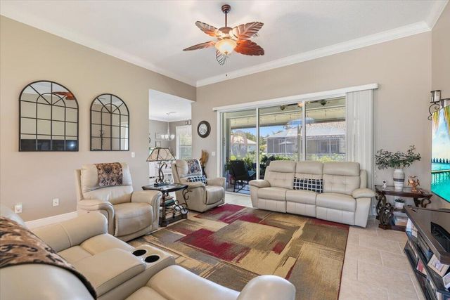 5828 Pine Ridge Circle, Vero Beach, FL 32967