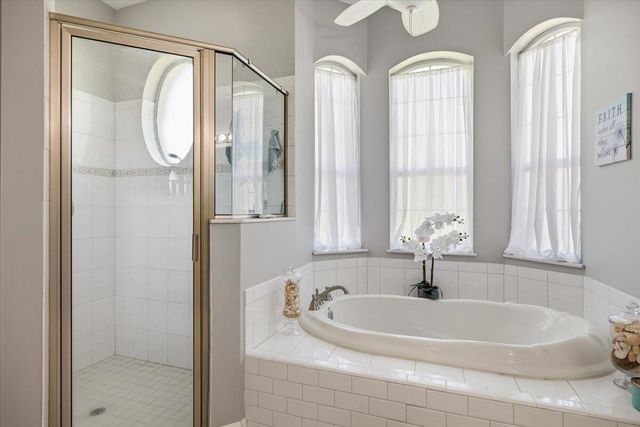 5828 Pine Ridge Circle, Vero Beach, FL 32967