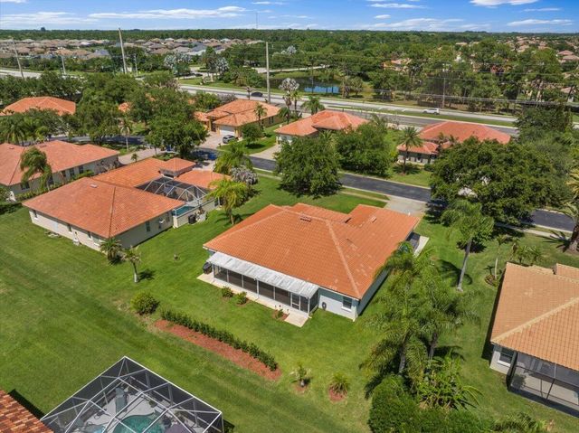 5828 Pine Ridge Circle, Vero Beach, FL 32967