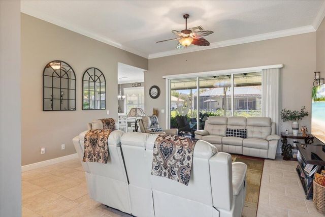 5828 Pine Ridge Circle, Vero Beach, FL 32967