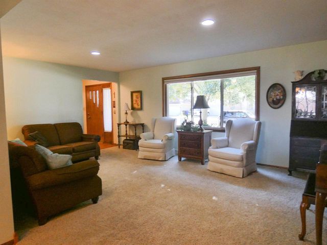 512 W MICHIGAN STREET, Appleton, WI 54911