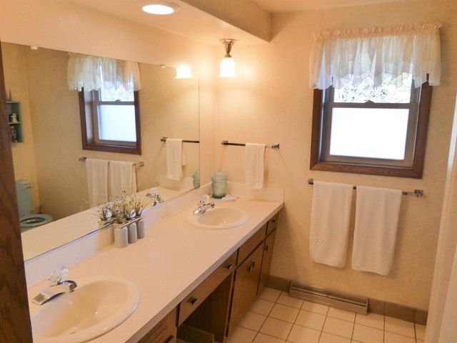 512 W MICHIGAN STREET, Appleton, WI 54911