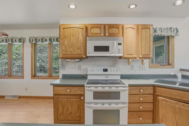 2353 W 18th Drive, Friendship, WI 53934