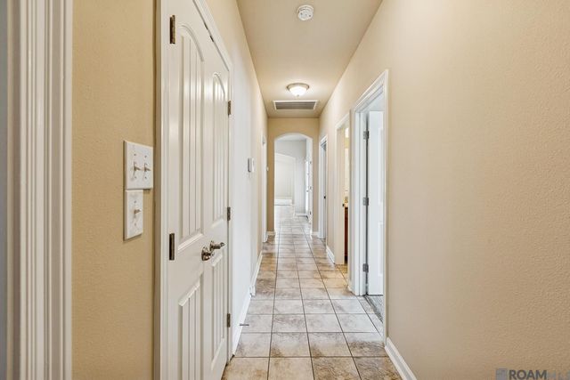 7864 W Pelican Lakes Ave, Baton Rouge, LA 70820