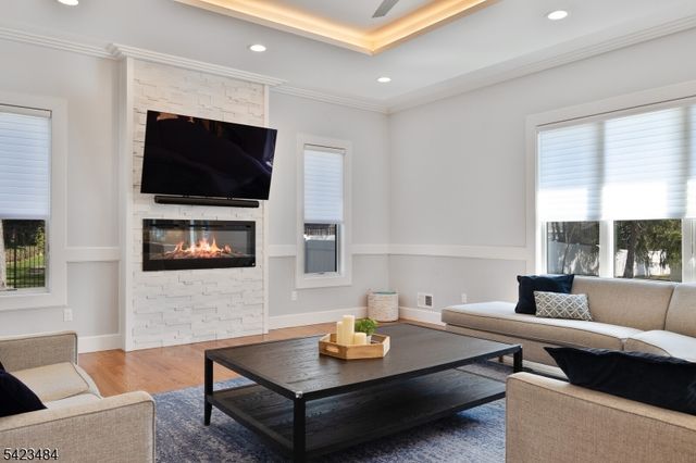 57 Walnut St, Livingston Twp., NJ 07039