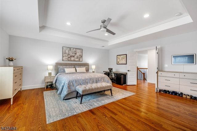 57 Walnut St, Livingston Twp., NJ 07039