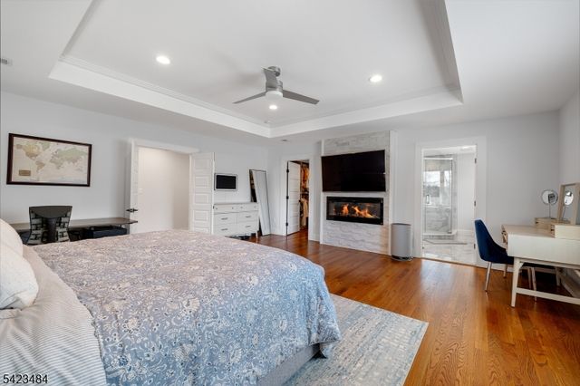 57 Walnut St, Livingston Twp., NJ 07039