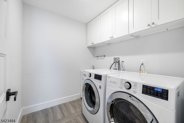 57 Walnut St, Livingston Twp., NJ 07039