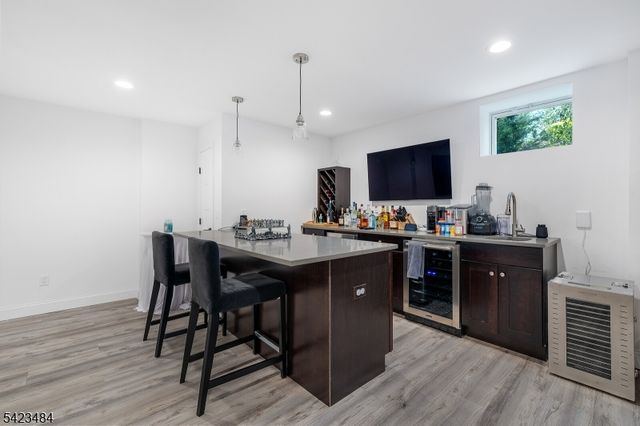 57 Walnut St, Livingston Twp., NJ 07039