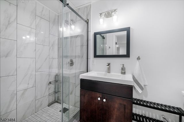 57 Walnut St, Livingston Twp., NJ 07039