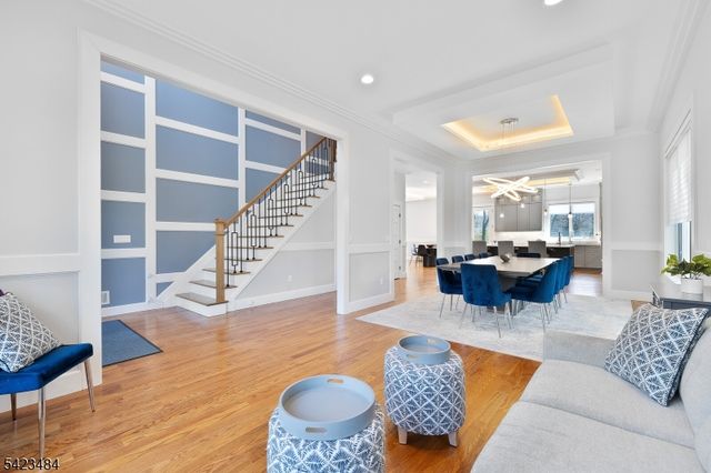 57 Walnut St, Livingston Twp., NJ 07039