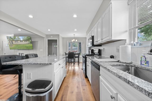 11956 19 MILE Road, Sterling Heights, MI 48313