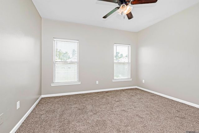 23124 Arcwood Dr, Denham Springs, LA 70726