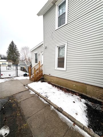 48 Augustus Street, Auburn, NY 13021