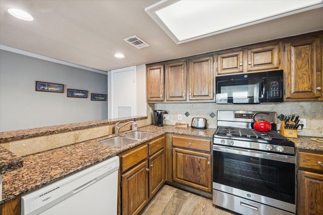 7041 Kingston Cove Lane 155, Willis, TX 77318