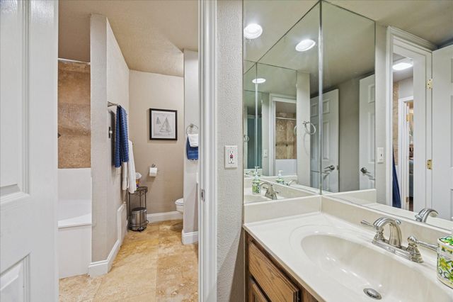 7041 Kingston Cove Lane 155, Willis, TX 77318