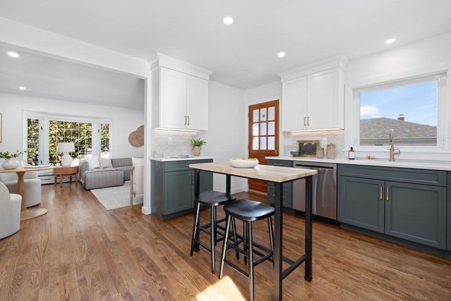 111 Durfee, Tiverton, RI 02878