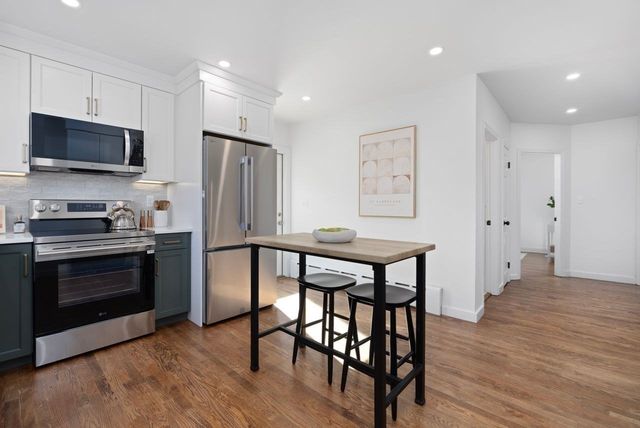 111 Durfee, Tiverton, RI 02878