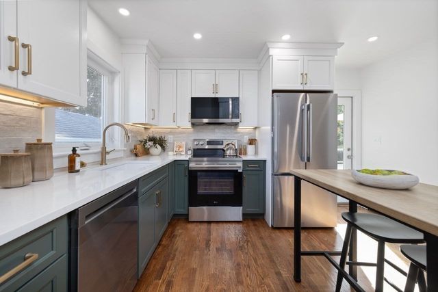 111 Durfee, Tiverton, RI 02878