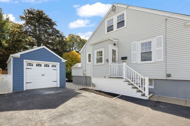 111 Durfee, Tiverton, RI 02878