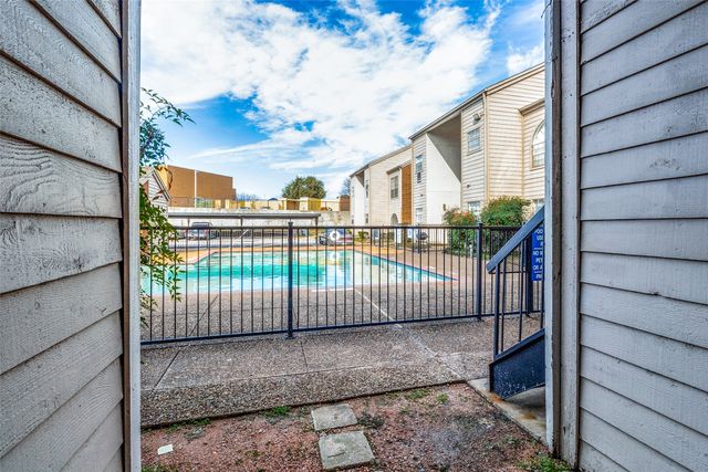 9747 Whitehurst Drive 150, Dallas, TX 75243