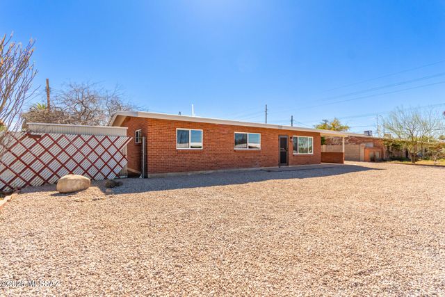 3512 E Gerald Street, Tucson, AZ 85716