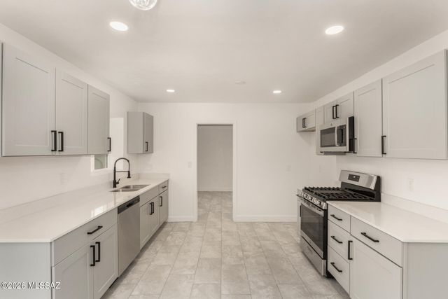 3512 E Gerald Street, Tucson, AZ 85716