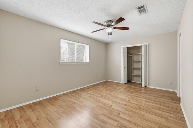 1739 Oak Lake, Irving, TX 75060