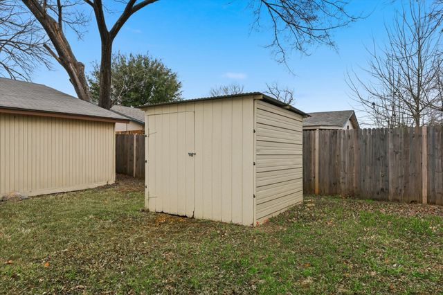 1739 Oak Lake, Irving, TX 75060