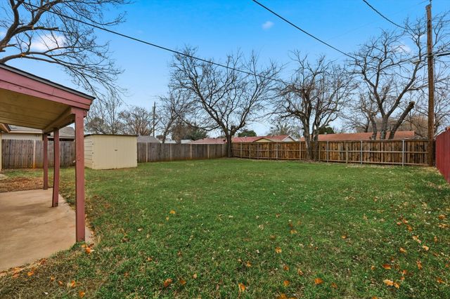 1739 Oak Lake, Irving, TX 75060