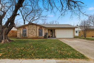 1739 Oak Lake, Irving, TX 75060