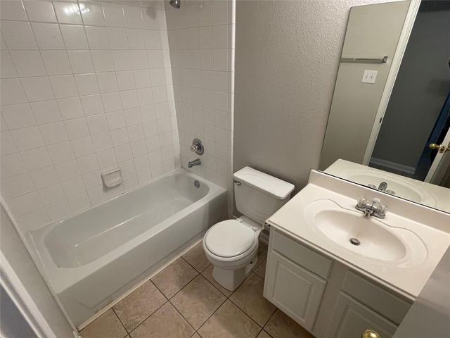 18207 Ridge Stream Lane, Cypress, TX 77429