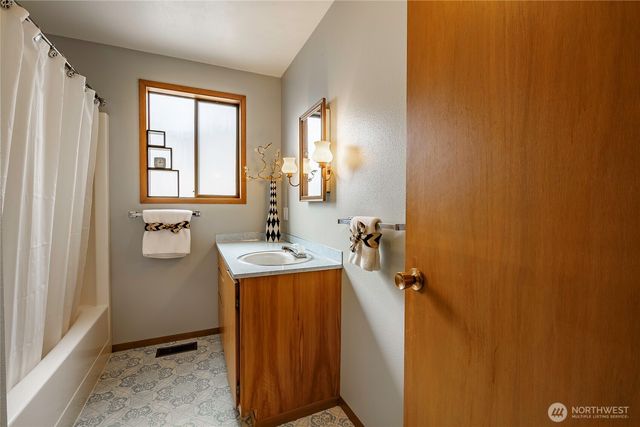 1202 Telegraph Road, Bellingham, WA 98226