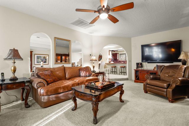 15624 Ranchland Drive, Redding, CA 96001