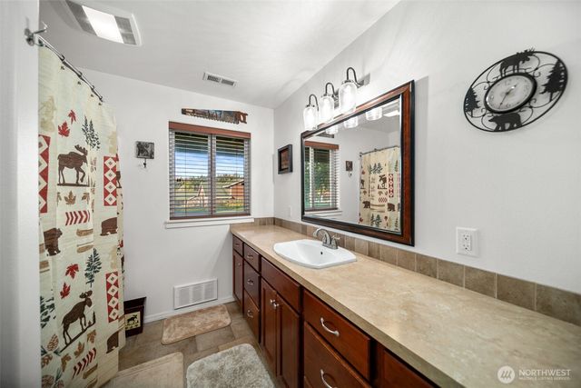 530 S Lynn, East Wenatchee, WA 98802